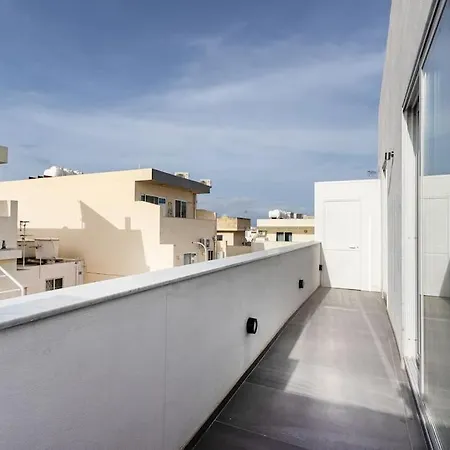 Sky Sunny Penthouse In Swieqi Pv By 360 Estates Apartament *