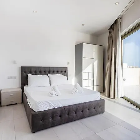 Sky Sunny Penthouse In Swieqi Pv By 360 Estates Apartament *