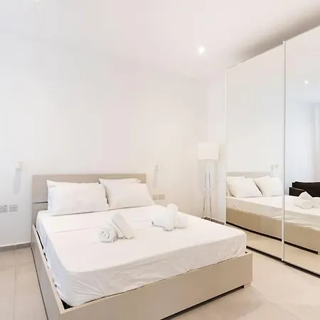 Apartament Sky Sunny Penthouse In Swieqi Pv By 360 Estates