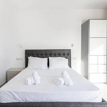 Sky Sunny Penthouse In Swieqi Pv By 360 Estates *