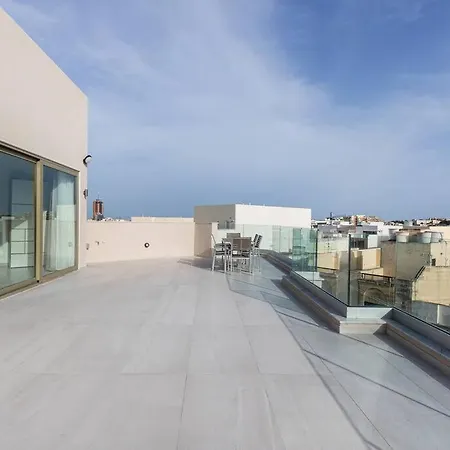 Sky Sunny Penthouse In Swieqi Pv By 360 Estates 公寓 *